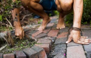 10 Household Chores That Burn as Many Calories as a Workout