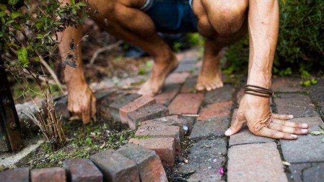 10 Household Chores That Burn as Many Calories as a Workout